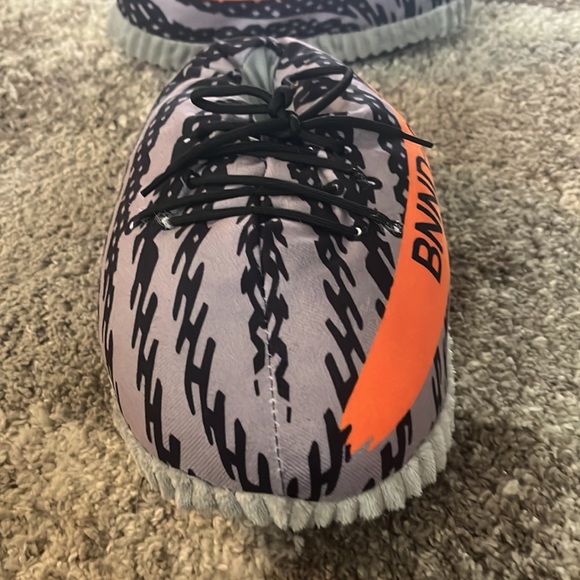 Yeezys - Picture 4 of 4